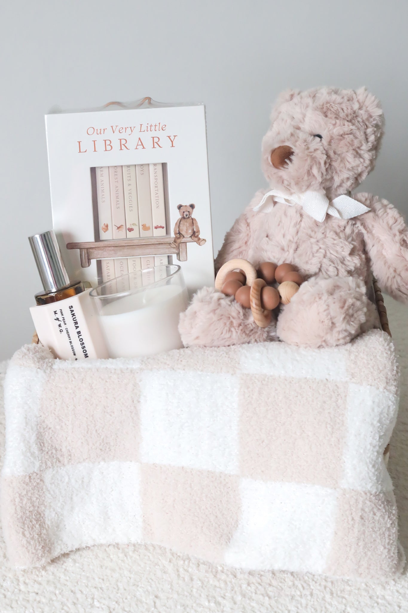 Luxe Neutral Baby Gift Basket