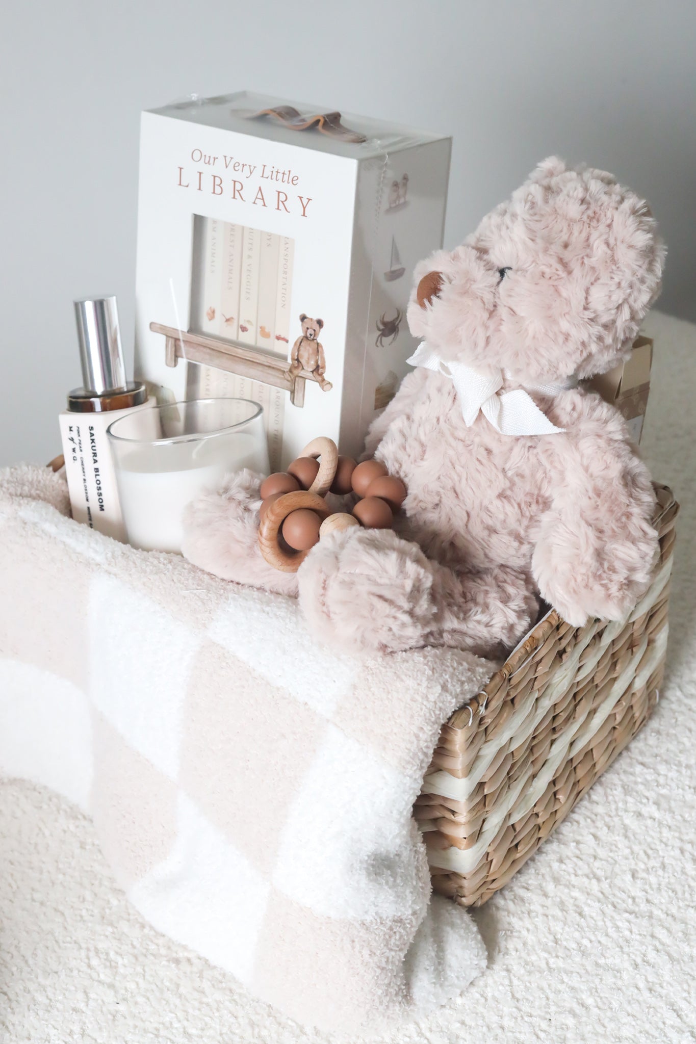 Luxe Neutral Baby Gift Basket