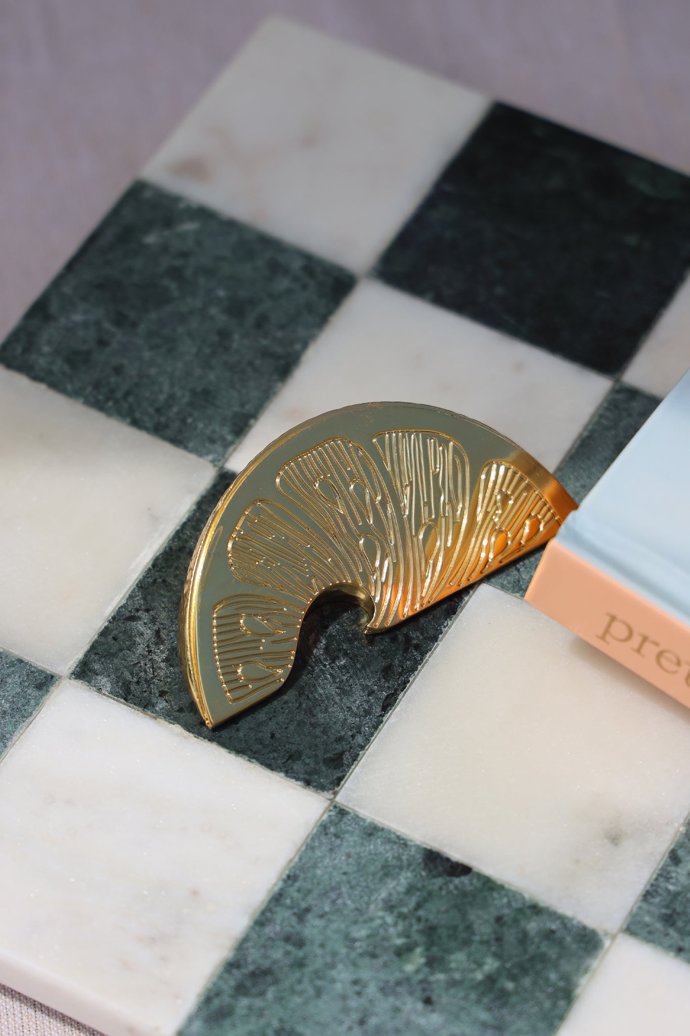 Citrus Curve – Gold Lemon Opener