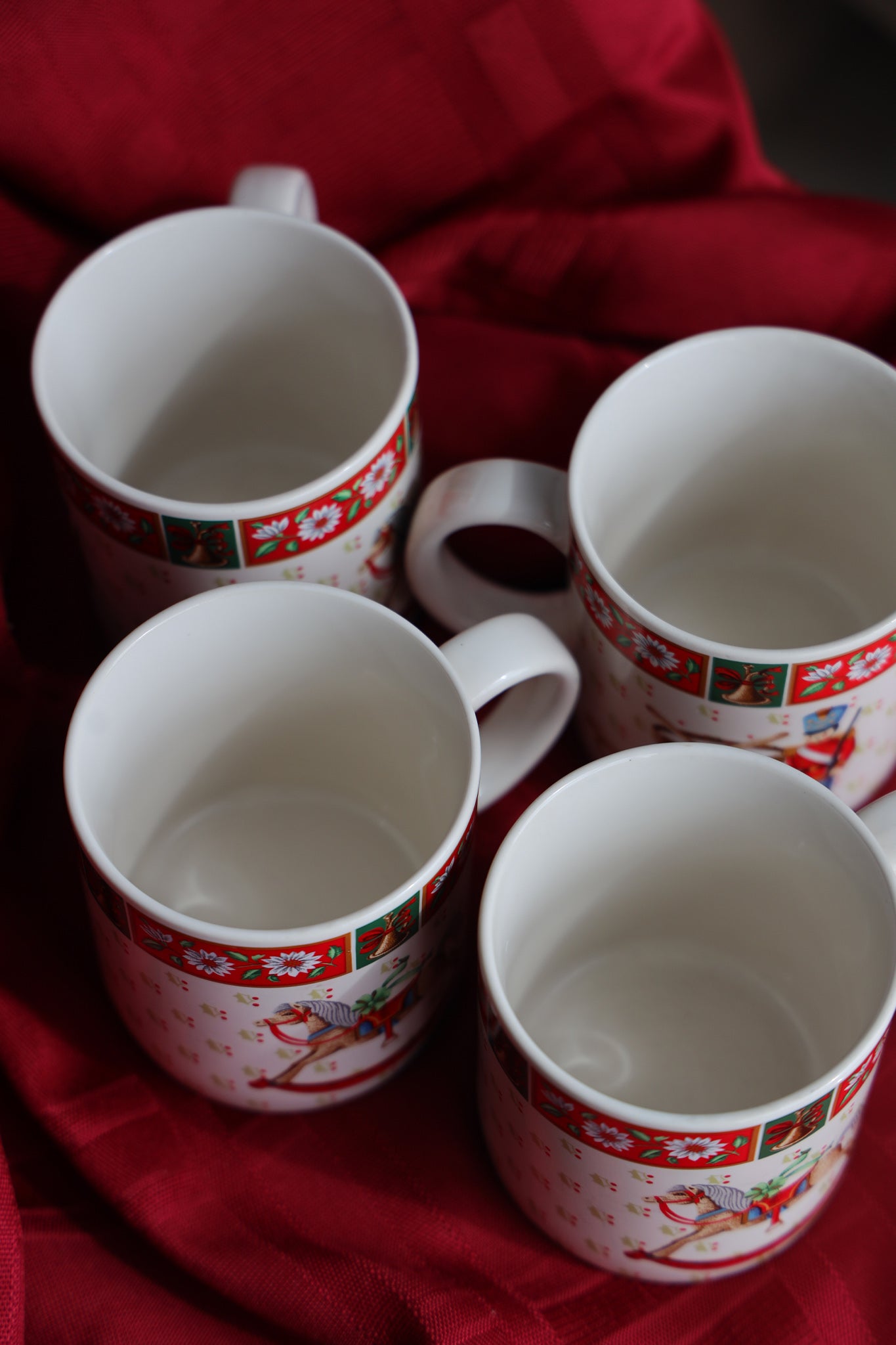 Rocking Horse Holiday Mug Set