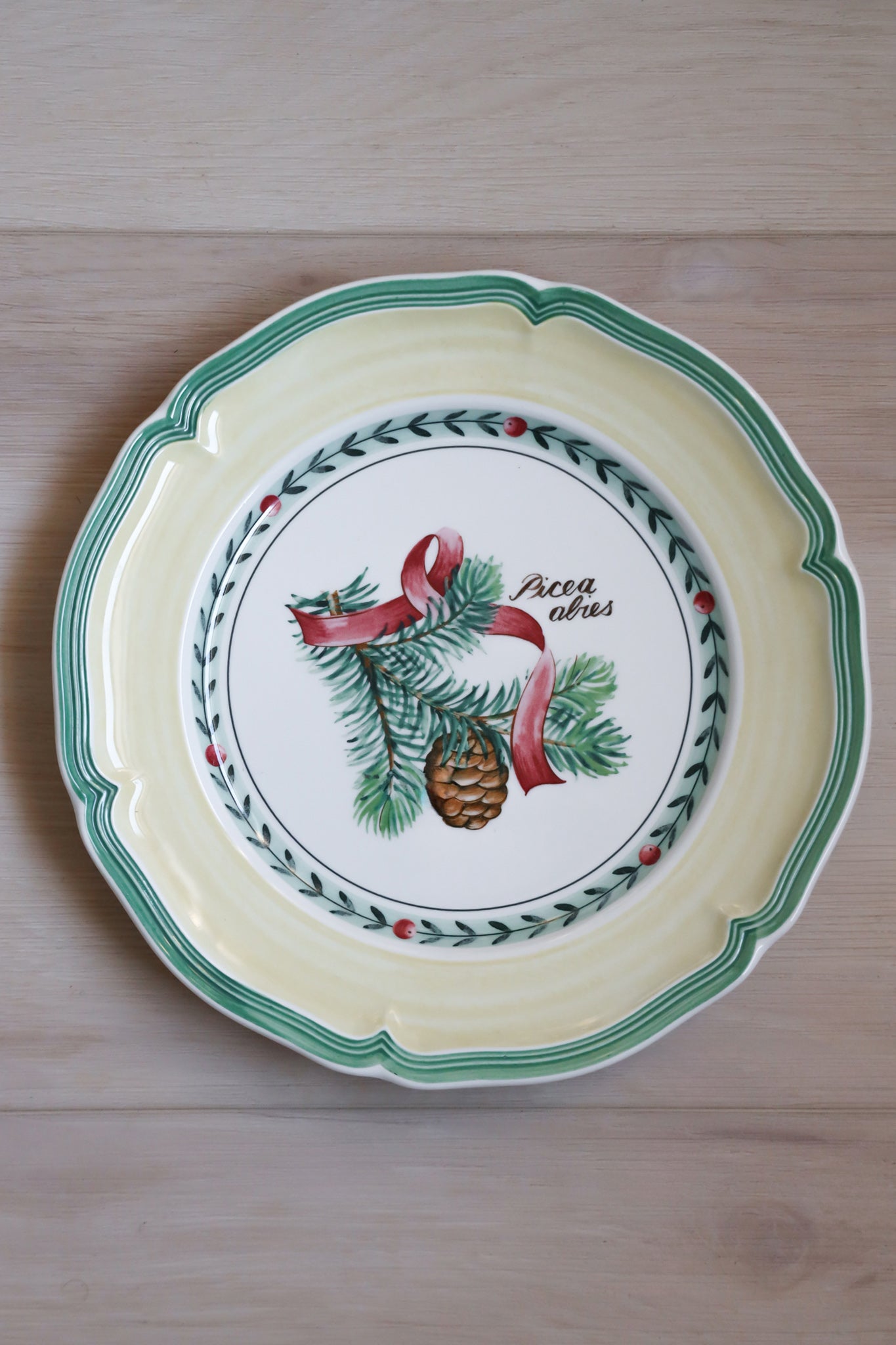Villeroy & Boch French Garden Christmas Plate — Picea Abies